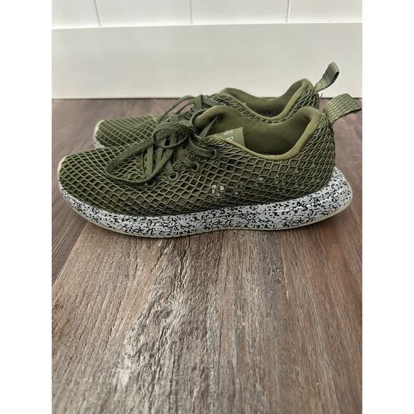 NOBULL Mesh Runner men\'s athletic shoes in a moss green sz 6.5m/8w main image 9